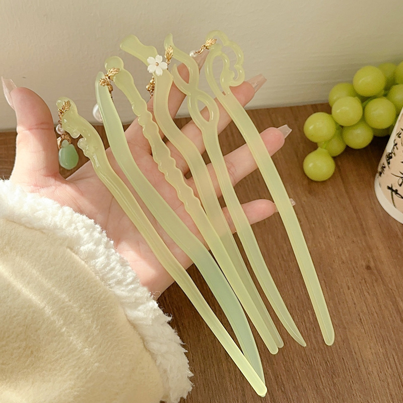 Fashion 2 White - Xiangyun Lotus Acetate Geometric Hairpin,Hairpins