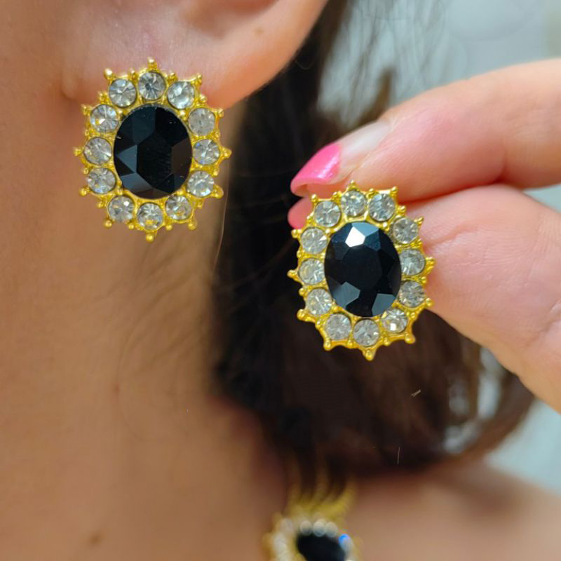 Fashion A Pair Of Earrings And Silver Needles Geometric Diamond Oval Stud Earrings,Stud Earrings