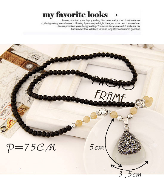 Victorian Silver Color Diamond Decorated Triangle Pendant Design Alloy Beaded Necklaces,Beaded Necklaces