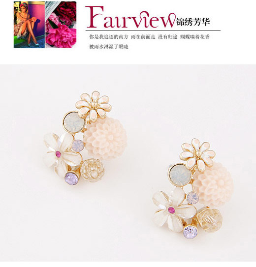 Chunky Blue Diamond Decorated Flower Design,Stud Earrings