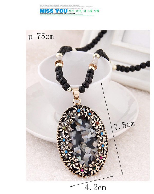China Black Diamond Decorated Oval Pendant Design Alloy Bib Necklaces,Pendants