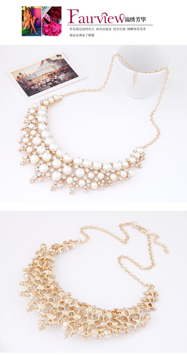 Hunting White Pearl Decorated Fan Shape Design,Chokers