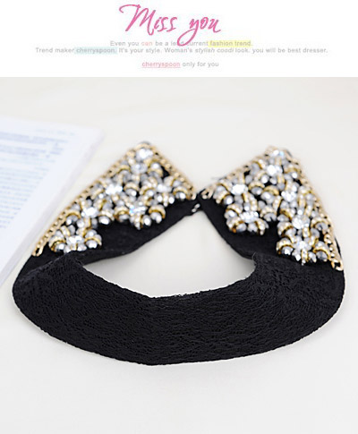 Sparrow Gray & Black Metal Flower Shape Decorated Simple Design Lace Detachable Collars,Thin Scaves
