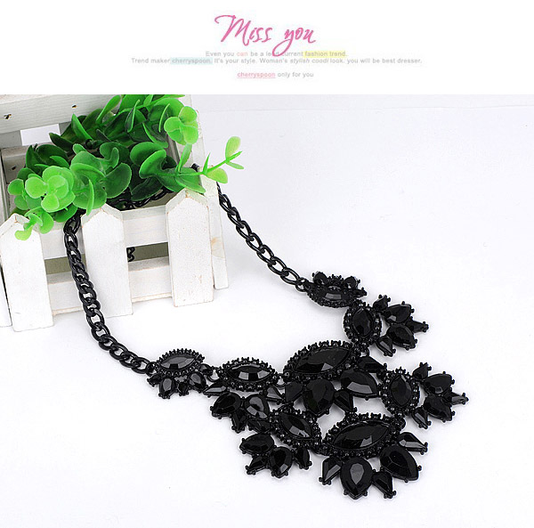 Charming Black Waterdrop Shape Decorated Simple Design,Bib Necklaces