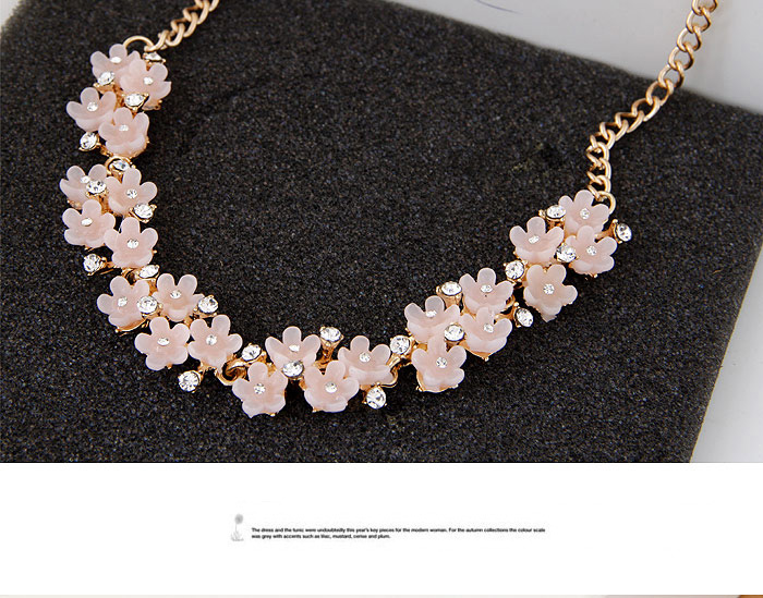 Sweet White Flower Shape Decorated Simple Design,Chains