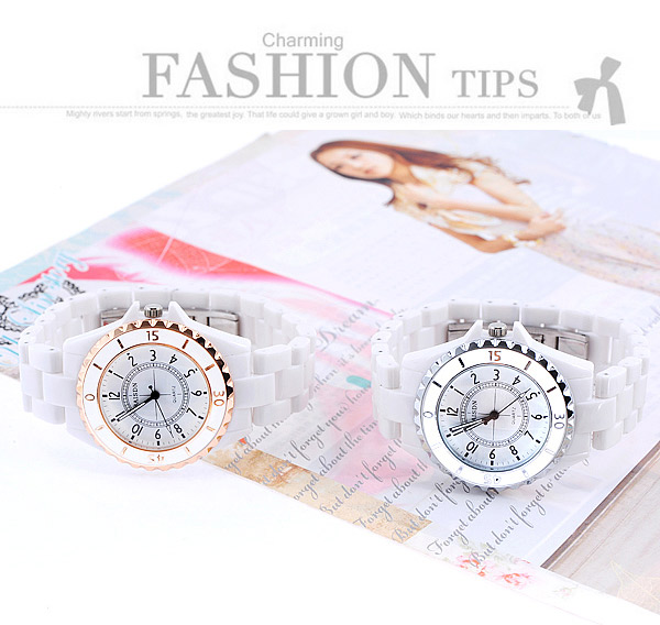 Promotiona Gold Color Compass Shape Simple Design,Ladies Watches