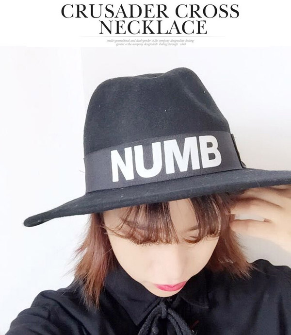 British Style Black Letter Numb Pattern Simple Design,Beanies&Others