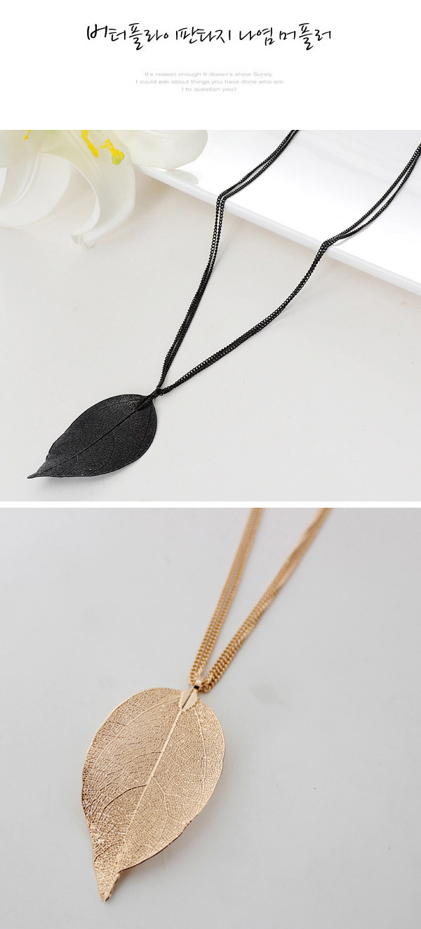 Retro Black Leaf Pendant Decorated Simple Design,Bib Necklaces