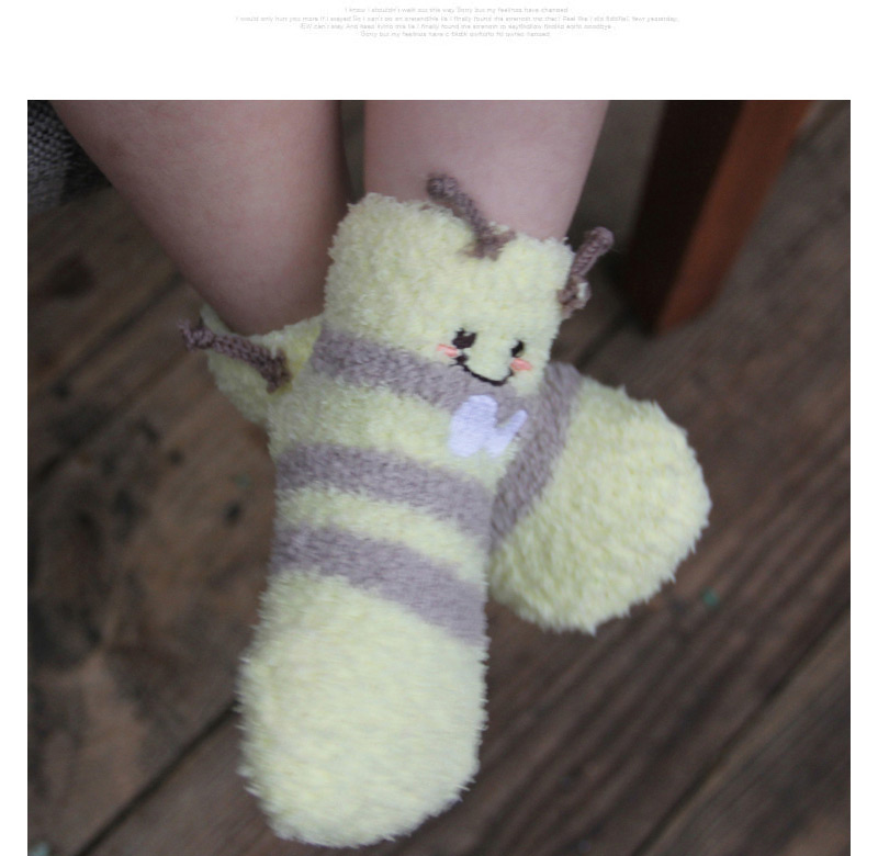 Lovely Light Yellow Cartoon Bee Pattern Decorated Simple Design For Kids,Fashion Socks