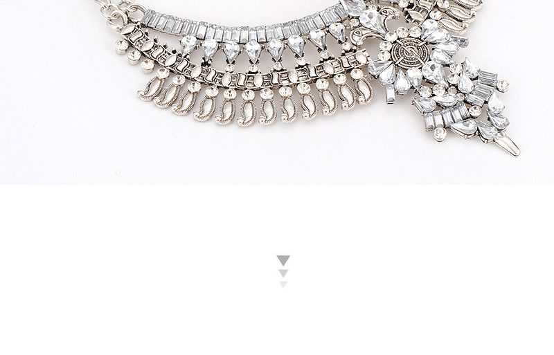 Vintage Silver Color Hollow Out Diamond Decorated Collar Design,Bib Necklaces