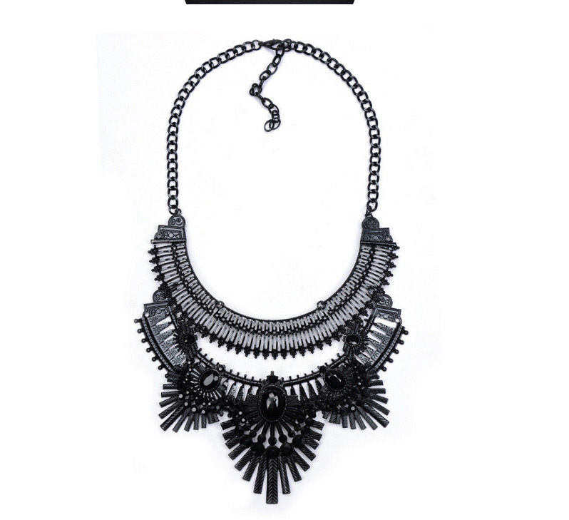 Exaggerated Black Geometric Shape Pendant Decorated Collar Design,Bib Necklaces