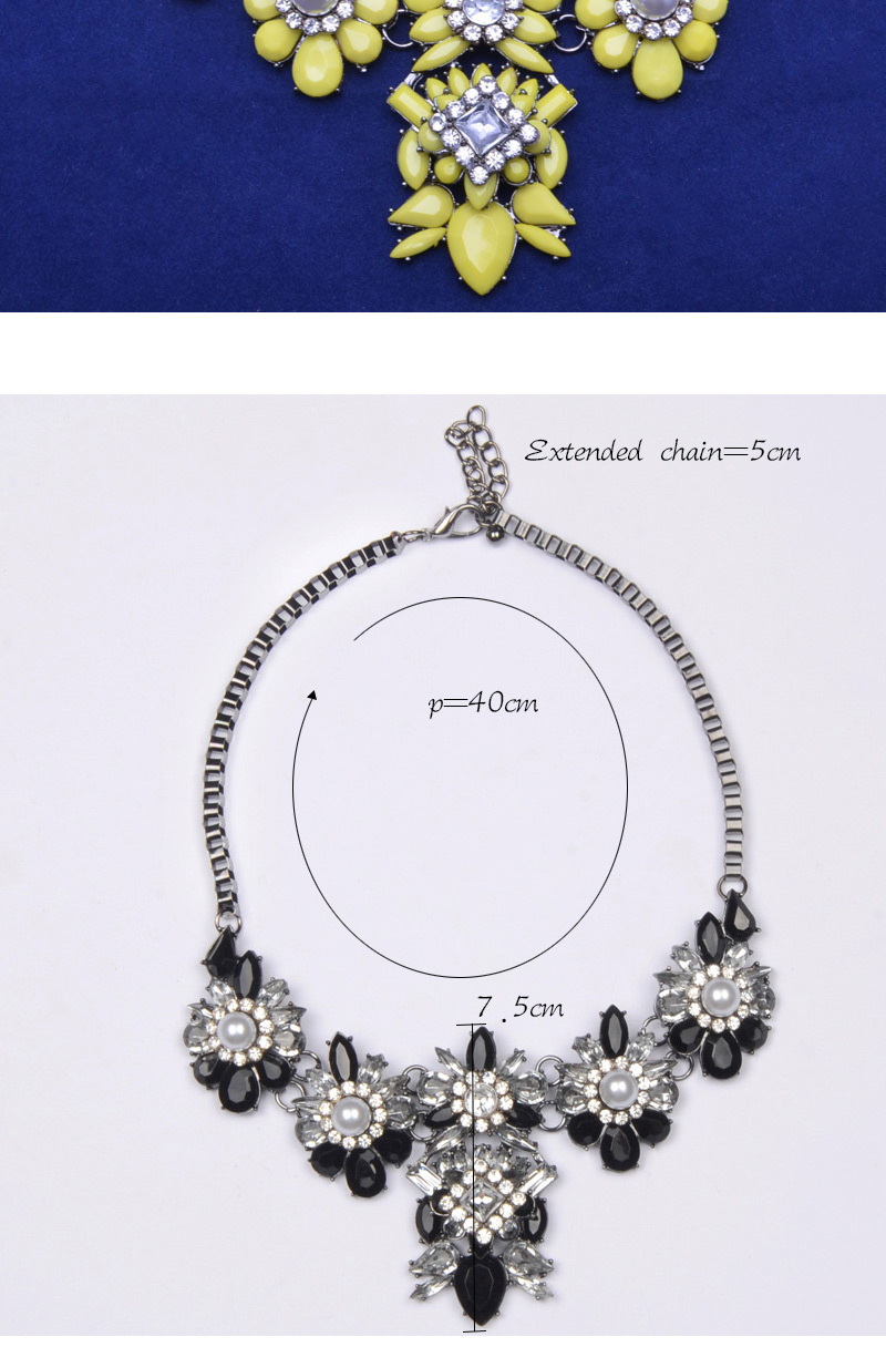 Elegant Yellow Flower Shape Gemstone Decorated Short Chain Design,Bib Necklaces