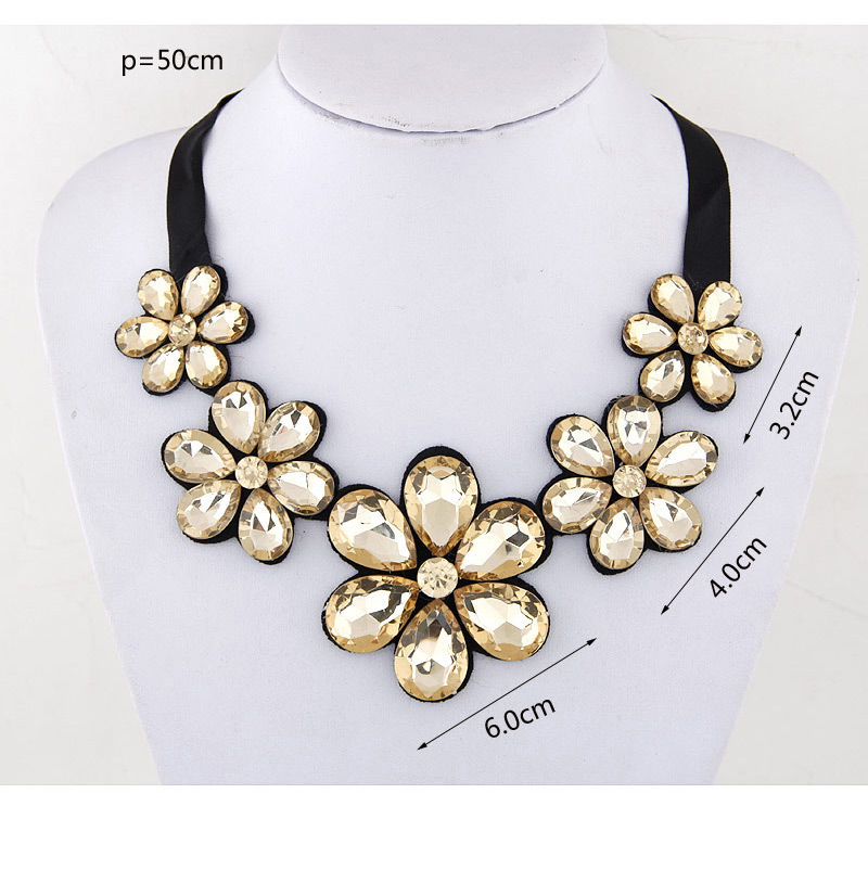 Elegant Gold Color Five Gemstone Flower Decorated Short Chain Necklace,Thin Scaves
