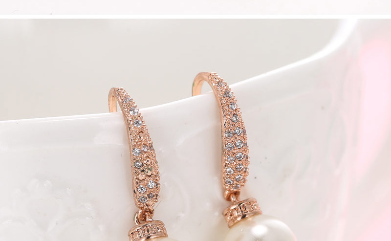 Elegant Gold Color Big Pearl Pendant Decorated Simple Earrings,Stud Earrings