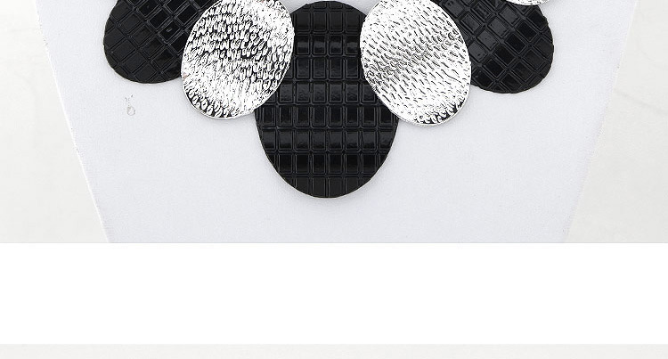 Fashion Black+white Round Shape Pendant Decorated Simple Design Necklace,Pendants