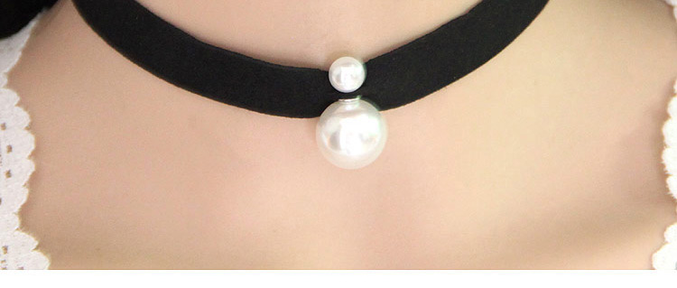 Trendy Black+white Round Shape Pearl Pendant Decorated Simple Choker,Chokers
