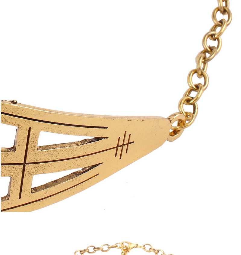 Exaggerated Gold Color Irregular Shape Decorated Hollow Out Simple Necklace,Chokers