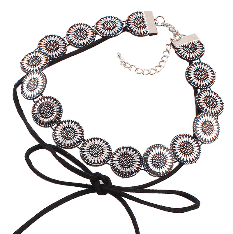 Vintage Black Round Shape Decorated Bowknot Shape Necklace,Chokers