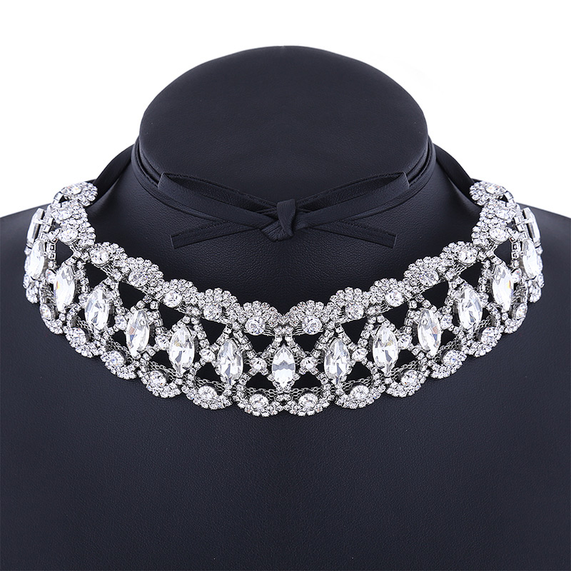 Vintage Silver Color Geomestric Shape Diamond Decorated Hollow Out Choker,Chokers