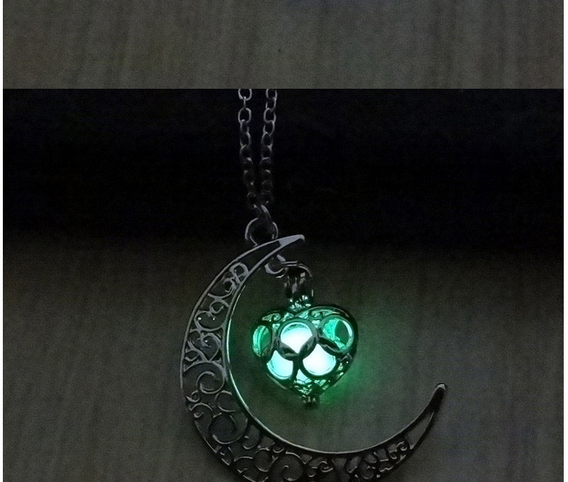 Fashion Green Hollow Out Moon Pendant Decorated Simple Necklace,Pendants