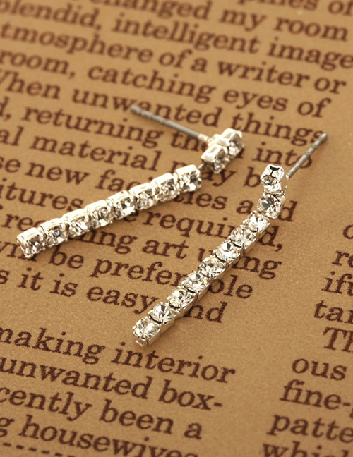 Fashion Silver Wavy Diamond Necklace Earring Set