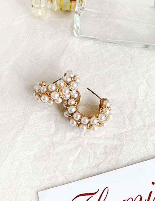 Fashion White Alloy Pearl Circle Earrings