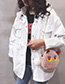 White Contrast Embroidered Cat Hair Ball Shoulder Bag