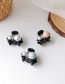 Fashion White Buttons Trumpet Pearl Hairpin