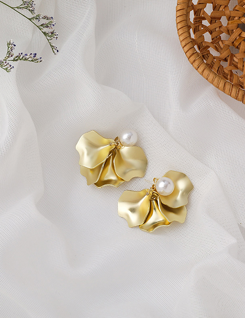 Fashion Gold Color Petal Pearl Alloy Geometric Earrings