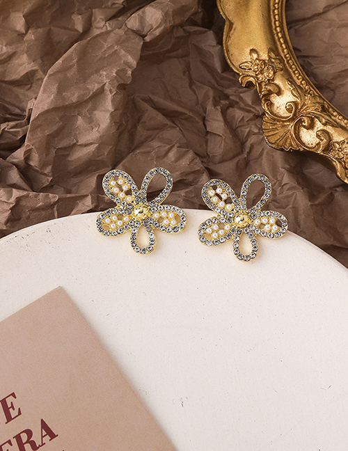 Fashion Gold Irregular Five Leaf Rhinestone Flower Stud Earrings