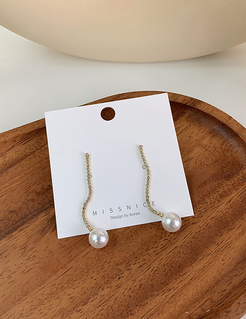 Fashion Gold Alloy Pearl Tassel Chain Earrings