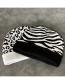 Fashion Zebra Checkerboard Crimped Knitted Toe Cap