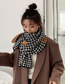 Fashion Black And White Houndstooth Knitted Maple Scarf