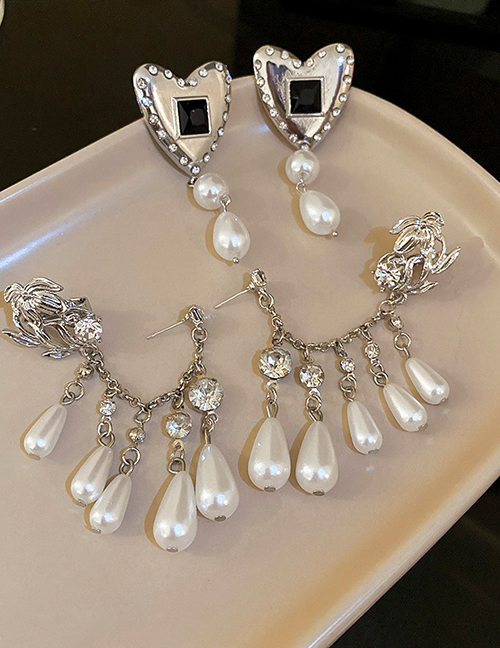 Fashion Love Alloy Diamond Love Pearl Earrings