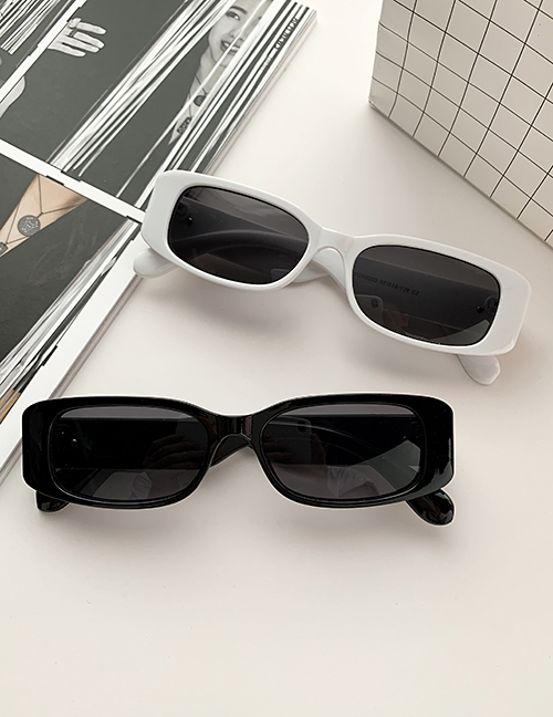 Fashion Black Resin Letter B Sunglasses
