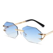 Fashion Gold Frame Faded Gray Piece Cut-edge Polygonal Sunglasses
