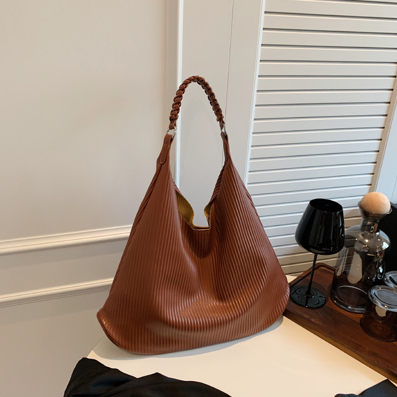 Fashion Brown Pu Vertical Pattern Large Capacity Shoulder Bag