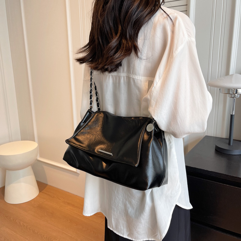 Fashion Off White Soft Side Flap Large Capacity Shoulder Bag