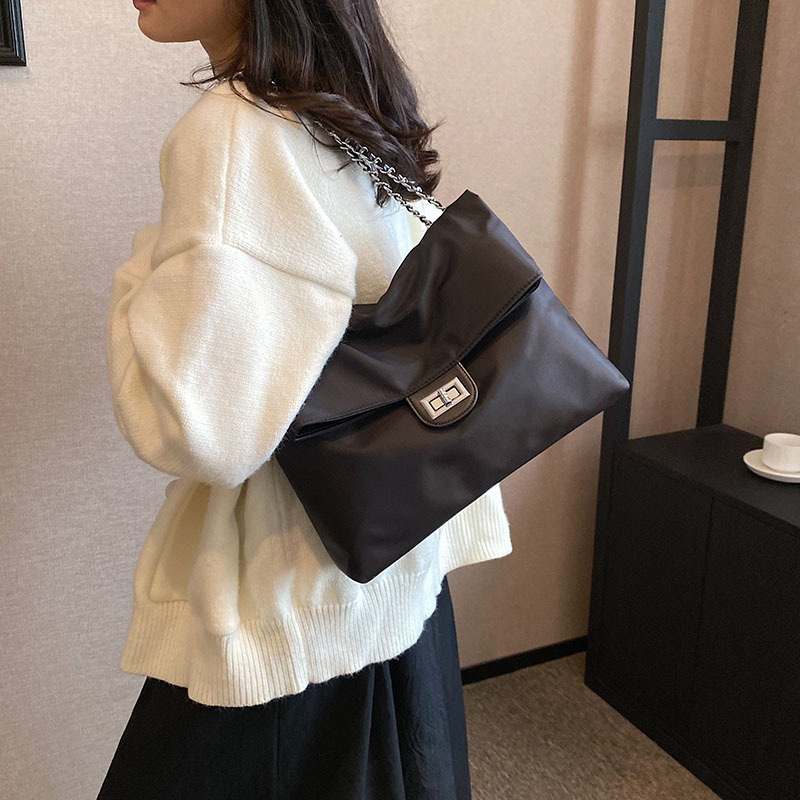 Fashion Black Oxford Cloth Lock Flap Shoulder Bag