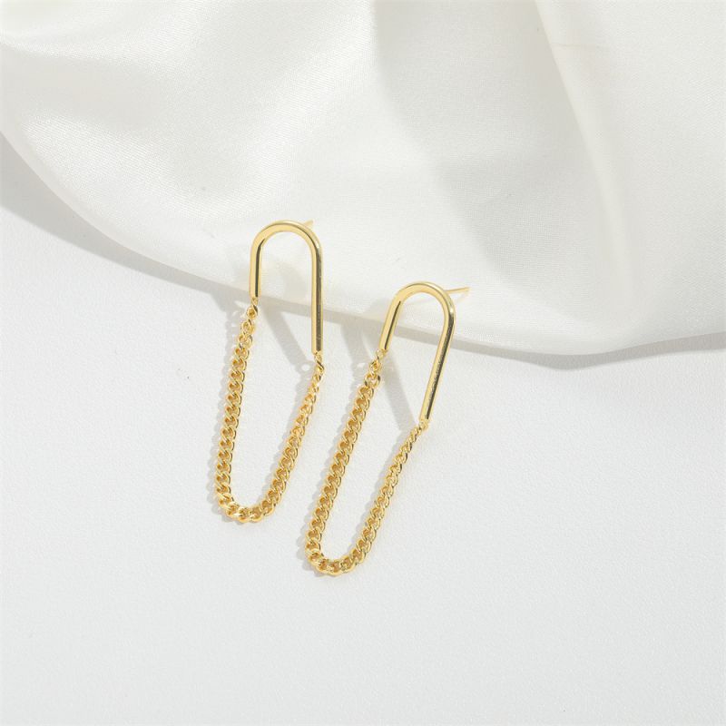Fashion Oval Style Gold-plated Copper C-shaped Earrings