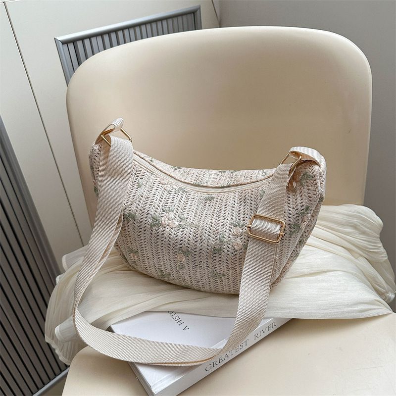 Fashion White Straw Embroidered Shoulder Bag