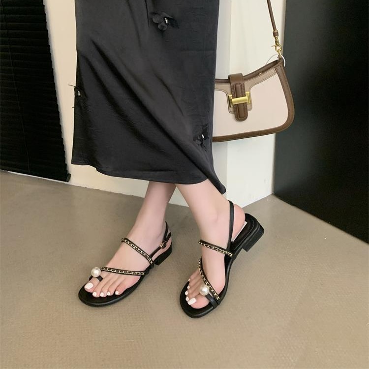 Fashion Dark Brown Chunky Heel Pearl Chain Thong Sandals