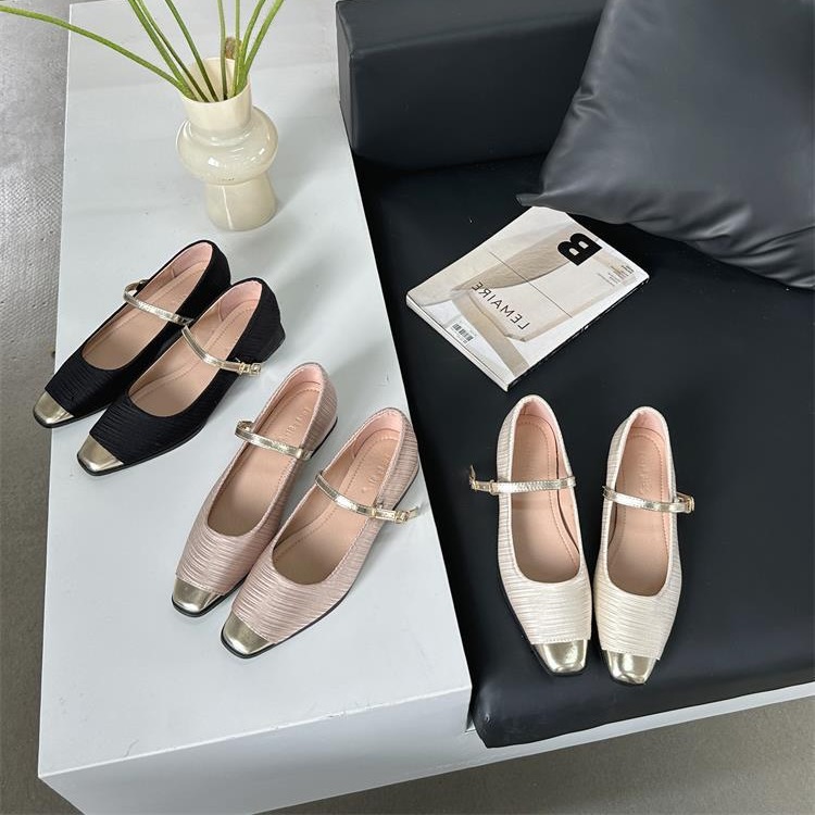 Fashion Khaki Thick Heel Square Toe Shoes