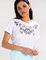 Fashion White Embroidery Flower Decorated T-shirt