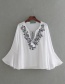 Vintage White Embroidery Flower Decorated Blouse