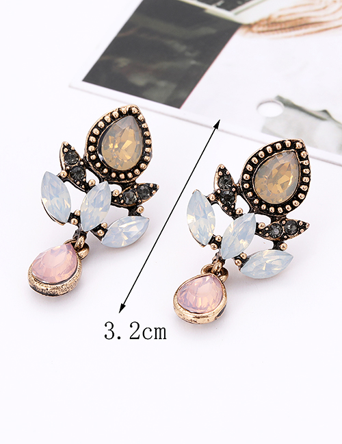 Fashion White Water Drop Shape Decorated Earrings