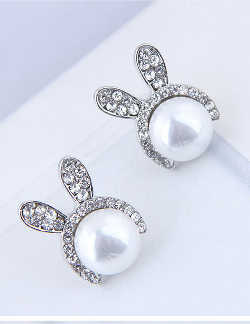 Fashion White Rabbit Shape Decorated Earrings